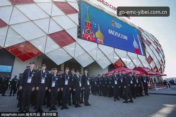 易倍体育智能娱乐 世界杯安保策略调整深度评测:英警员赴美人数锐减背后的趋势解读